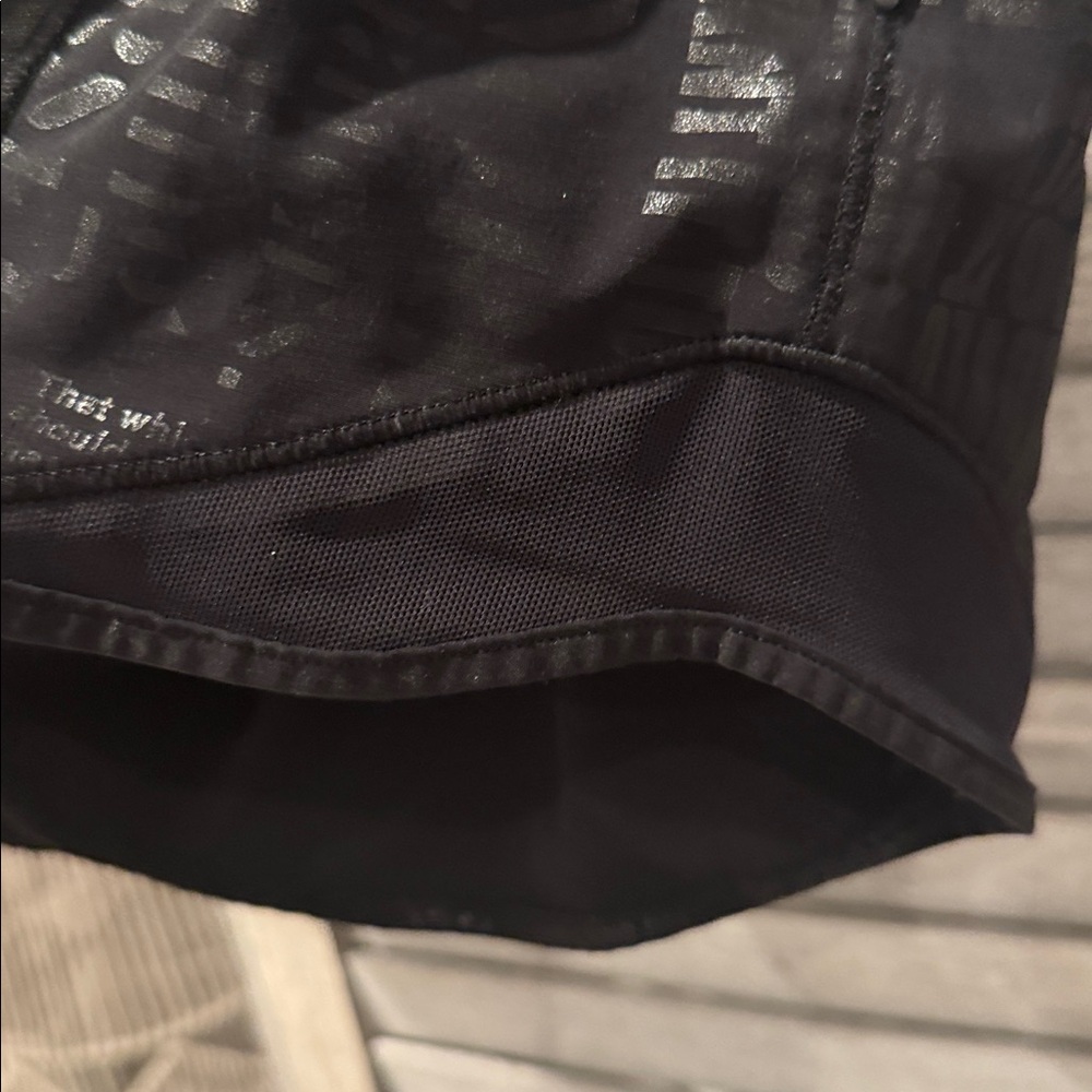 Lululemon Hotty Hot Short ll 2.5” manifesto foil Black Women's Athletic Sz 4tall - Picture 3 of 11